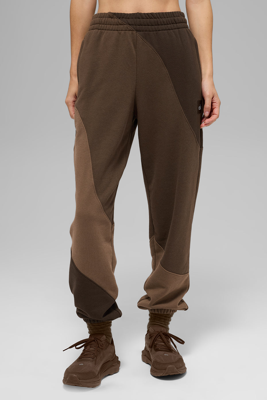 Make Waves Sweatpant - Espresso Tonal