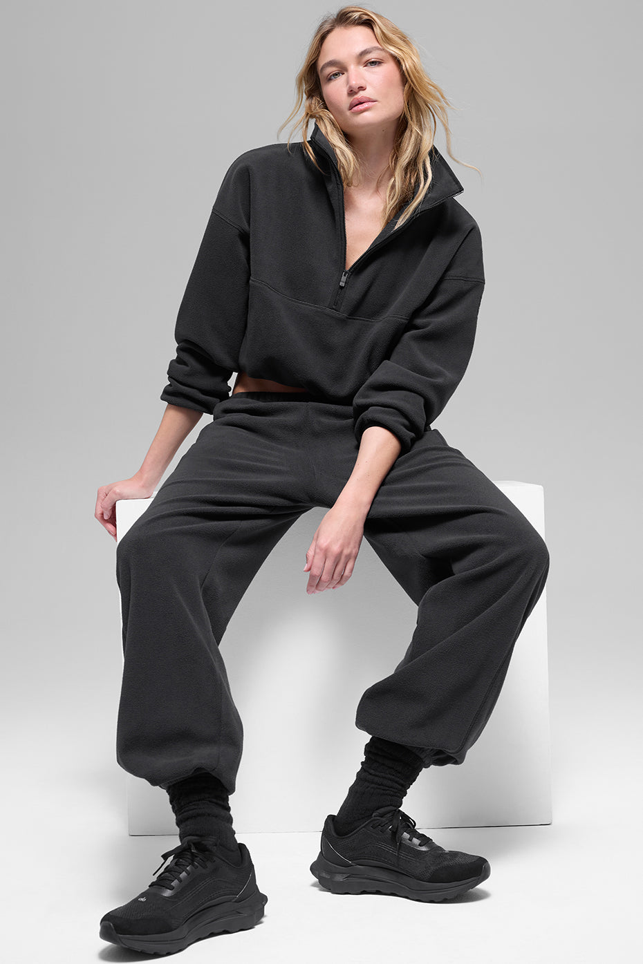 Polar Fleece Retreat Cover Up - Black